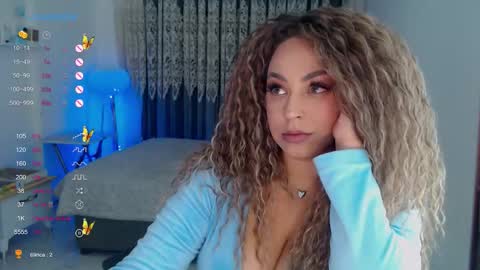 _just_a_queen_3 online show from December 22, 6:03 pm