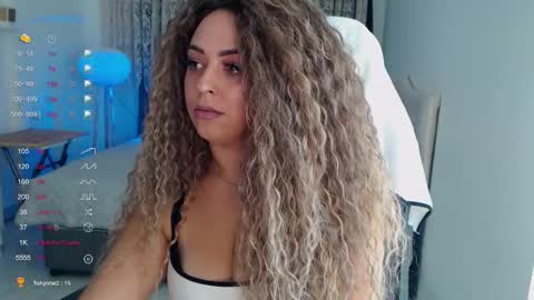 _just_a_queen_3 online show from December 2, 5:55 pm