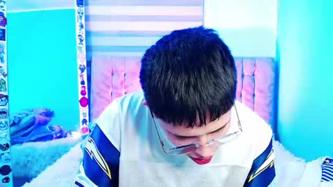 mod online show from May 7, 5:36 am
