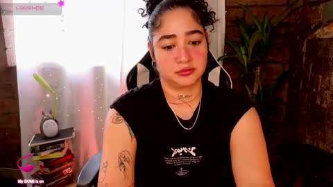 Snapshot of _kat_1 chatting on September 19, 7:17 pm     online show from September 19, 7:17 pm