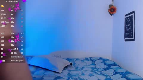 Nucita online show from December 18, 3:02 am