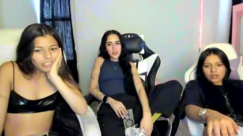 khloe sweet online show from February 9, 10:11 pm