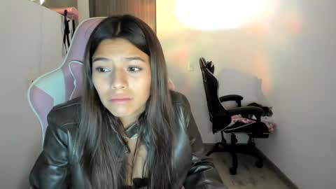 khloe sweet online show from September 18, 12:14 am