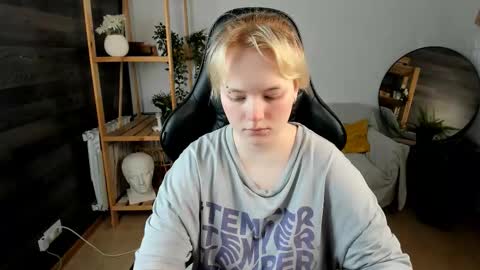 Li online show from October 8, 1:39 pm