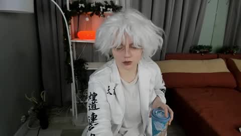 Li online show from December 15, 8:49 pm