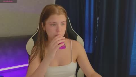 Molly   Emily online show from October 8, 10:10 am