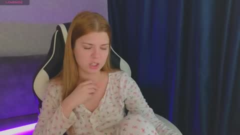 Molly   Emily online show from October 19, 9:25 am