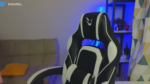 Molly   Emily online show from January 12, 6:15 pm