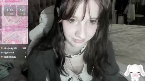  kuro  online show from April 8, 8:06 am