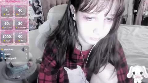  kuro  online show from March 11, 7:44 am