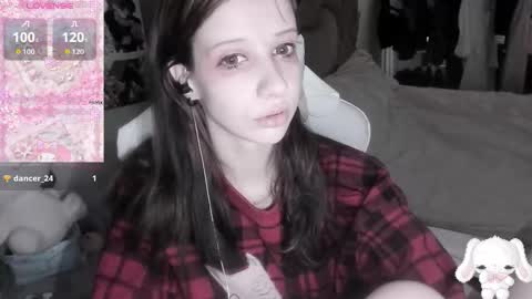  kuro  online show from March 8, 7:56 am