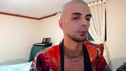 KURT online show from February 2, 2:31 am