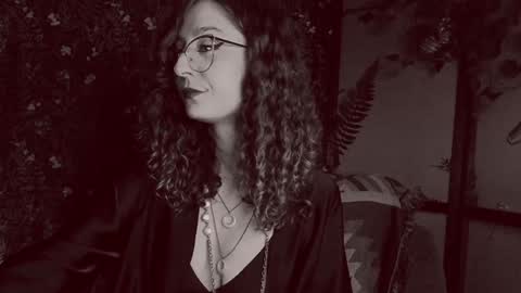 Lady Luna online show from December 15, 10:58 pm