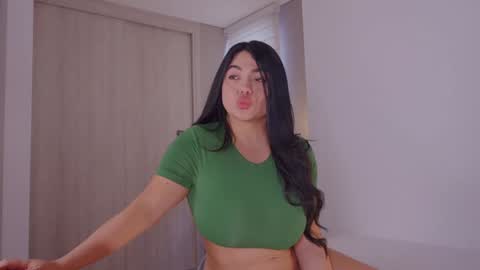 Alejandra suescun online show from February 4, 7:11 pm