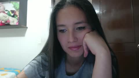 Lauren 3 online show from February 26, 2:09 pm