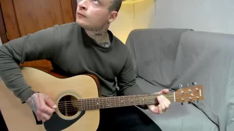 Layne online show from April 5, 3:53 pm