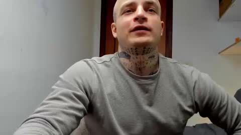 Layne online show from March 16, 11:47 am