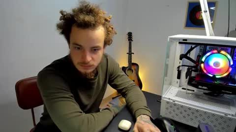 Layne online show from December 22, 9:49 am