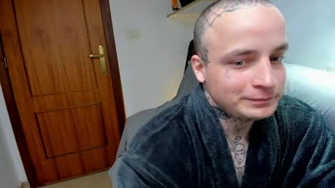 Layne online show from March 28, 9:54 am