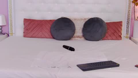 Lena Paul online show from May 21, 4:41 am