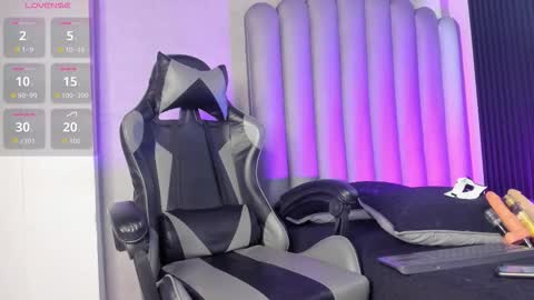 _leohot_ online show from October 23, 4:36 am