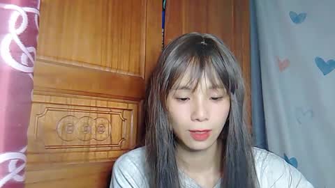 _lily0_ online show from July 26, 4:54 am
