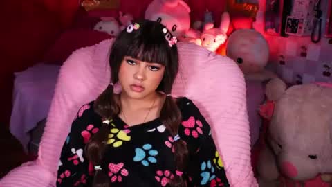 _little_glrl_ online show from July 20, 10:33 pm
