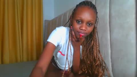 Littlevenus online show from September 12, 1:35 pm