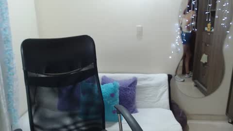 NICOLE online show from December 9, 10:41 pm