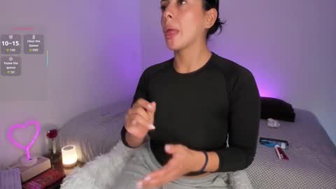   online show from September 21, 3:27 pm