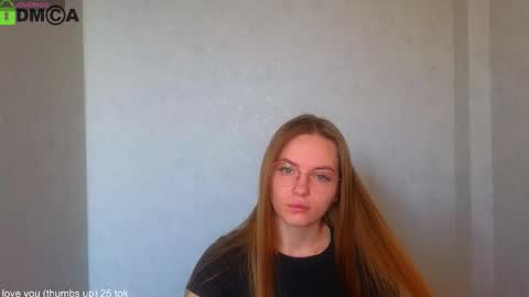 Welcome guys  Pleasure to see you all here  My name is Lysafeta and MichaelaTip menu is active Private is open  online show from March 18, 5:13 am