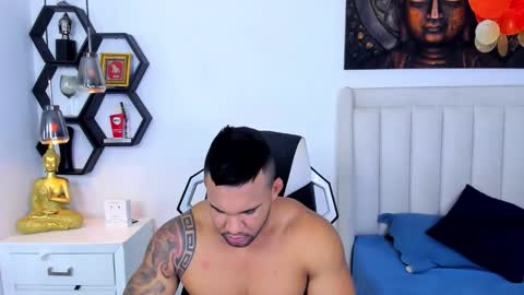 _matthew_santos_ online show from December 17, 10:38 pm