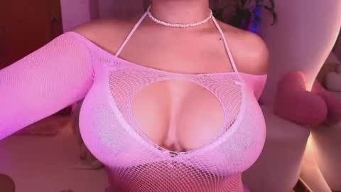 Marce  online show from April 4, 2:57 pm