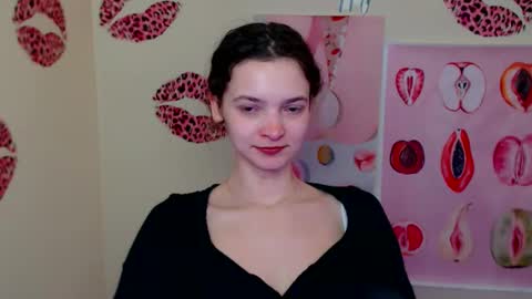 Susie online show from February 21, 1:14 pm