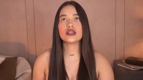 Snapshot of _meghan_gomez1_ chatting on February 8, 7:16 pm     online show from February 8, 7:16 pm