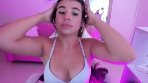  MIa blue 18  online show from December 16, 6:47 pm