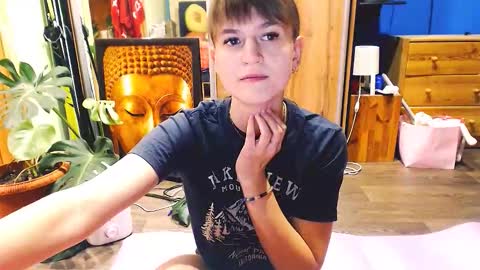 Boo online show from September 19, 7:39 pm