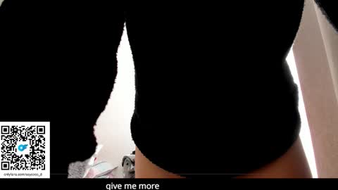 _miss_coco_ online show from March 13, 1:36 pm