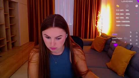 Mia online show from October 16, 11:10 am