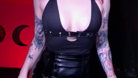 Miss Eva. if anyone in NYK to fuck here is sissy sn -  online show from November 13, 10:23 pm