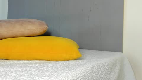 _molly_rosse_ online show from November 25, 12:15 pm