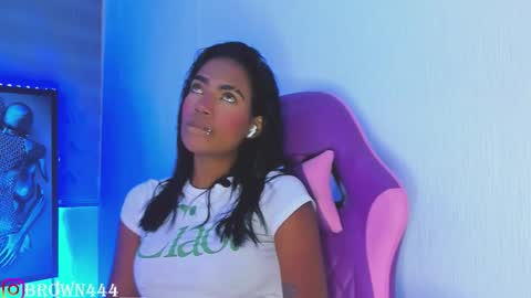 naomi brown online show from March 26, 5:46 am