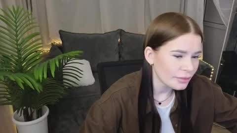 _nikol_cute_ online show from May 30, 1:48 am
