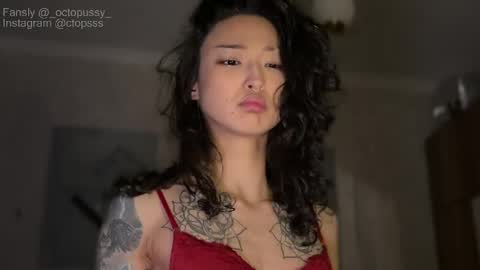 Mikayla online show from May 16, 11:03 pm