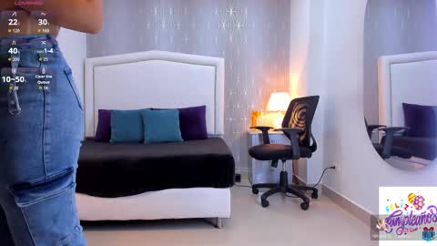  peach1  online show from October 6, 1:40 pm