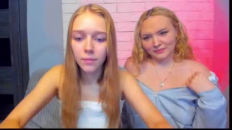 _prettybaby_ online show from December 14, 5:30 pm