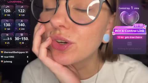  HADLY today day-off see u online 0112  online show from March 12, 8:41 pm