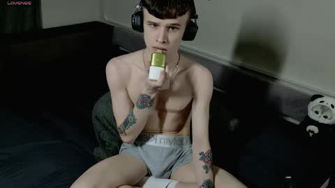 Reisy online show from April 21, 1:18 pm