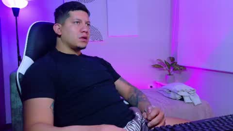 Roberto online show from July 25, 12:47 pm