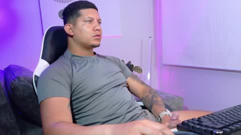 Roberto online show from April 28, 12:09 pm